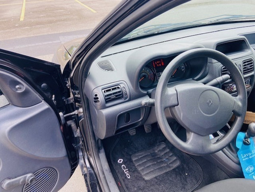 Renault Clio 1.0 16v - 2 Portas - Com Ar Condicionado