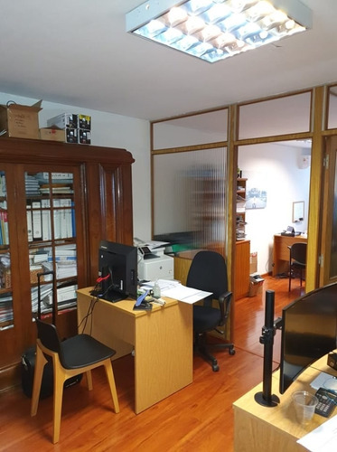 Imagen 5 de 12 de Oportunidad, Amplia Oficina Centro C/ Garage. Impecable.