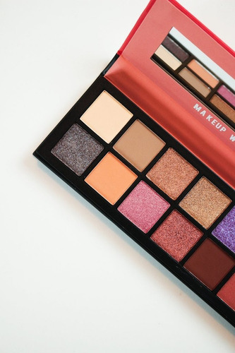Paleta De Sombras Vegan Rude De Metropolis