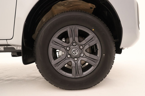 Toyota Hilux 2.8 Cd Sr 177cv 4x4