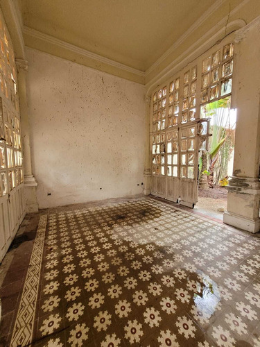 Casona Colonial A Dos Cuadras Del Parque De La Mejorada