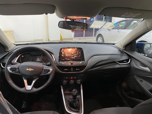 Imagem 8 de 8 de Chevrolet Onix Lt 1.0 (flex)
