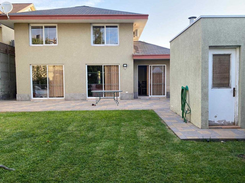 Hermosa Casa, 5 Dormitorios, + Sala De Estar (106482)