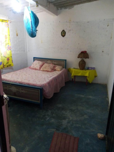 Casa En Plan De Ayala Lote 10 Manzana 109 52san Lorenzo La Cebadaxochimilcocdmx, Rf3-adjb