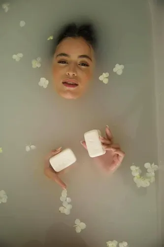 Leche De Burra: Belleza Ancestral Para Una Piel Suela