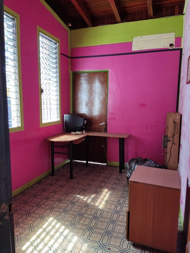 Imagen 5 de 10 de Gran Casa Para Uso Comercial