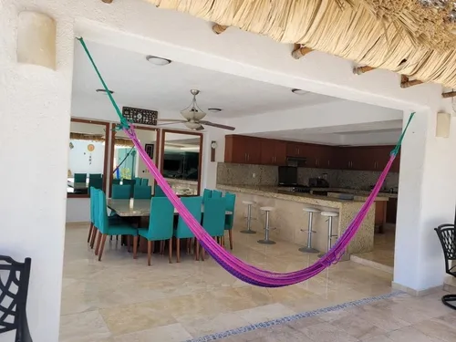Casa En Venta En Acapulco Con Vista A La Bahía