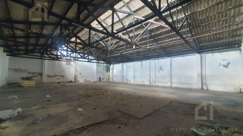 Local En Venta En Veracruz A 2 Cuadras Del Mercado Hidalgo, 2,706 M2 De Construccion