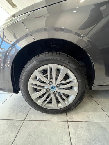 Imagen 6 de 24 de Fiat Cronos 2023 1.3 Gse Drive R