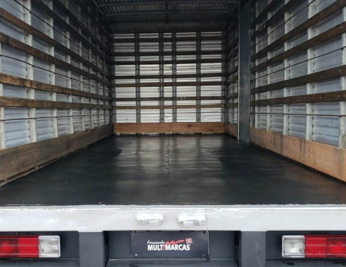 Imagem 9 de 15 de Mercedes Benz 715 - Baú 5.40m