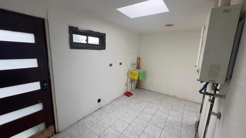 Espectacular Casa En Venta, 4 Dormitorios Y 3 Baños