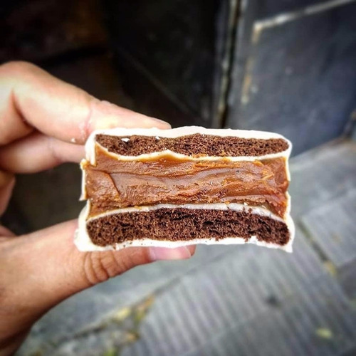 Imagen 2 de 5 de Alfajor Marley Chocolate Blanco Caja X24 Unidades Bajoneros