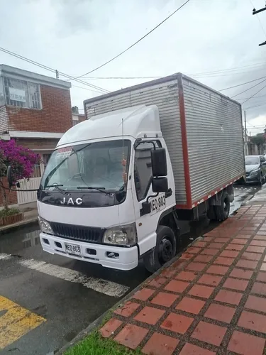 Camion 4 Toneladas