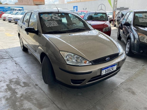 Ford Focus Sedan 1.6 Gl
