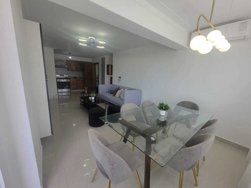 Venta De Apartamento Totalmente Amueblado En Bella Vista