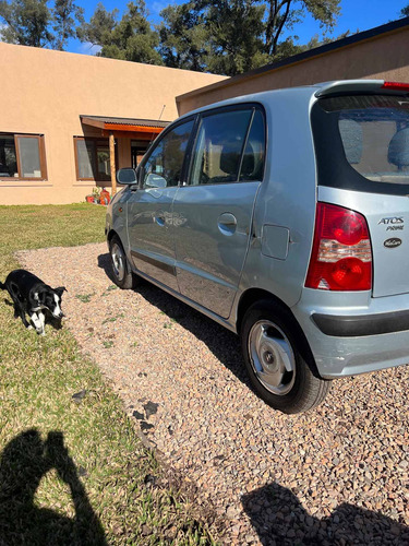 Imagen 4 de 17 de Hyundai Atos 2009 1.1 16 Valvulas Gls Prime Excelente Estado