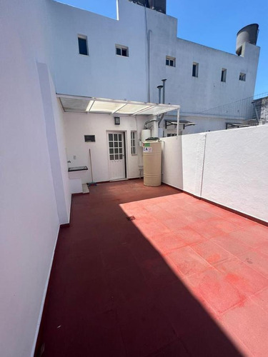 Imagen 6 de 8 de Duplex 2 Amb. C/patio Muy Buen Estado - Villa Luzuriaga