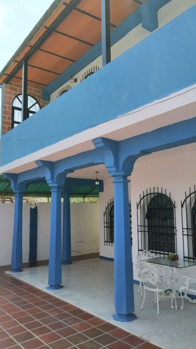 Imagen 2 de 14 de Casa De Dos Plantas En Los Jarales San Diego Carabobo