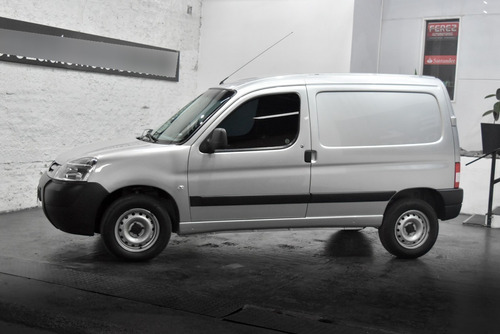 Imagen 4 de 13 de Peugeot Partner Confort 1.6 Hdi 2019 Diesel Color Gris Impec