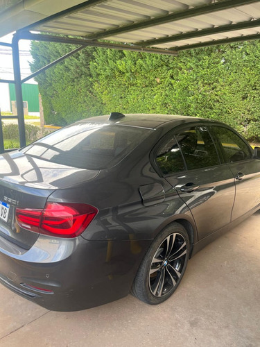 BMW Serie 3 3.0 330i Sedan Sport Line 252cv