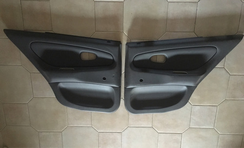 Tapiceria De Puertas Tras Original Mitsubishi Lancer 92/97