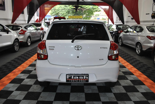 Toyota Etios Etios X 1.3 (Flex) (Aut)