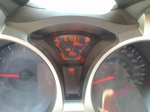 Imagen 12 de 15 de Nissan Juke 2017 1.6 Exclusive At