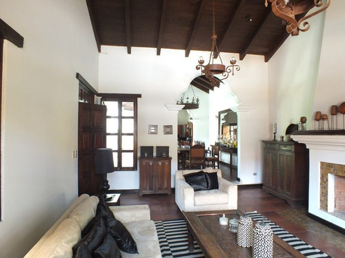Imagen 1 de 3 de Casa En Venta Antigua Guatemala