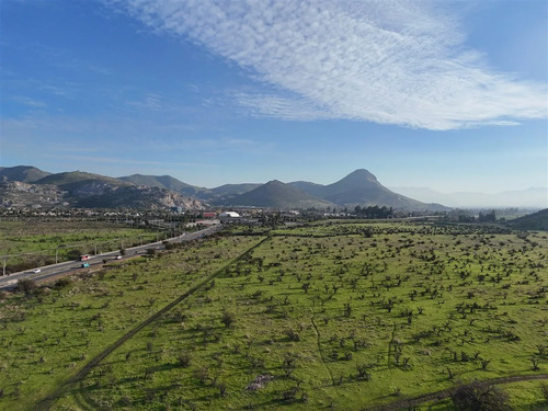 Terreno En Venta En Av Del Valle, Chicureo