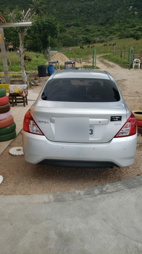 Versa Nissan