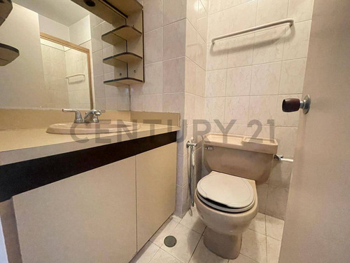 Vendo Apartamento Mariperez Avenida Andres Bello 122m2