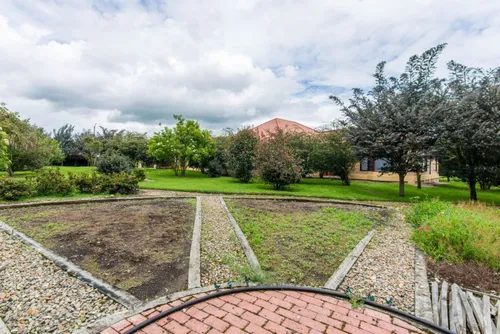 Casa En Venta En Llano Grande. Cod V2472