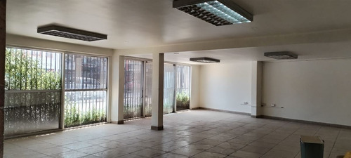 Local Comarcial En Arriendo En Santiago