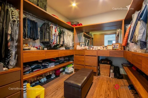 Casa De Lujo Con Alberca En Venta Zona Andares
