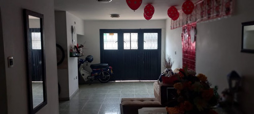 Venta Casa Bifamiliar En El Guabal, Sur De Cali 7721.