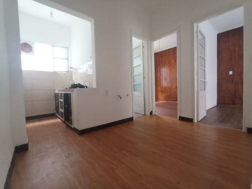 Venta Apartamento 2 Dormitorios Con Patio Alquilado C/ Renta  Oportunidad 7% Anual !!!