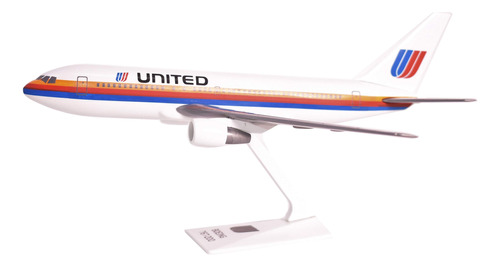 United (76-93) 767-200 Airplane Miniature Model Plastic Snap