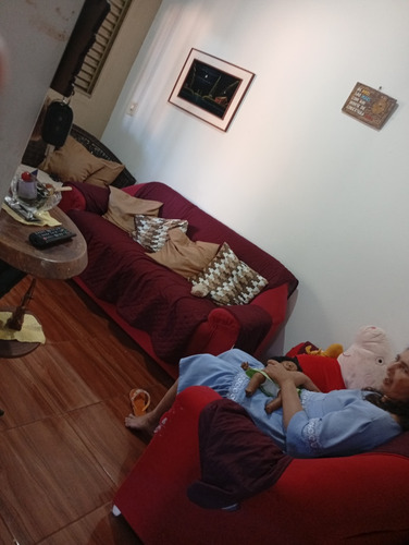 Casa Com 3 Quartos, Dois Banheiros,cozinha, Sala, Área Frent