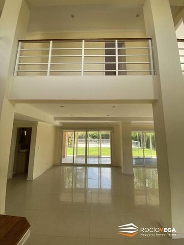 Imagen 4 de 23 de Distinguida Propiedad A La Venta En Barrio Cerrado Santa