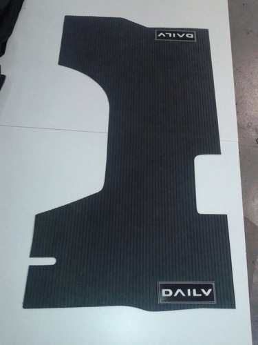 Tapete Para Iveco Daily Sob Medida Personalizado Em Borracha