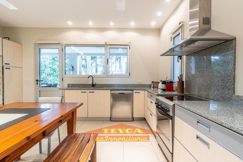 Venta , Exclusiva Casa De 4 Ambientes C/ Dep. En Terrazas Al Golf, Pinamar