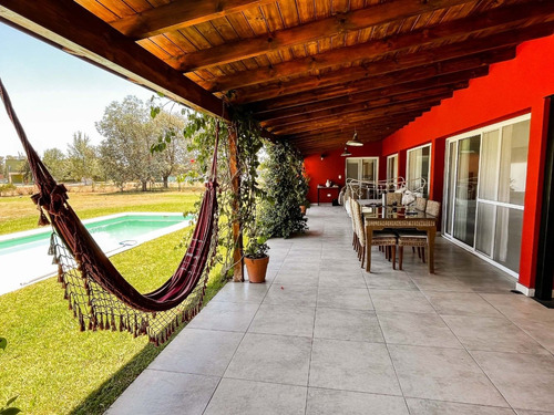 Imagen 8 de 14 de Venta De Casa Cuatro Ambientes, Fincas De San Vicente