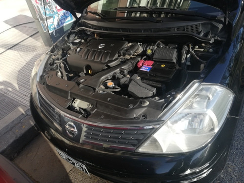 Nissan Tiida 1.8 Visia 2010