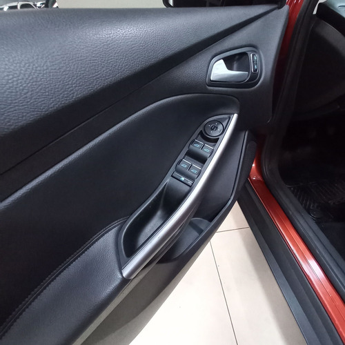 Imagen 9 de 13 de Ford Focus Se 5p 2.0l N Mt