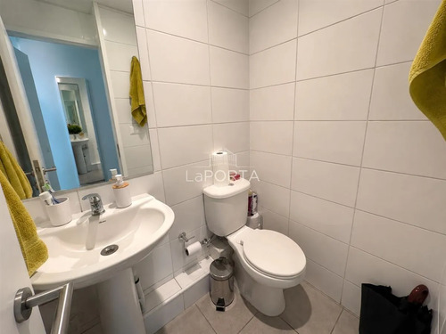 Exclusiva Oficina 70 M2 /pedro De Valdivia /sector Comercial