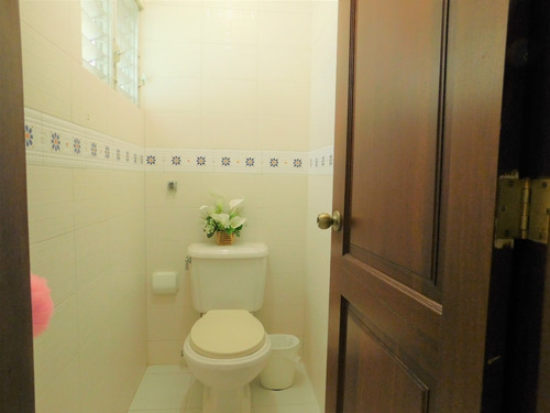 Imagen 26 de 30 de ¿ Buscas Casa Con Hermosa Y Amplia Área De Recreación ? Esta Es Lo Que Andas Buscando, Ubicada En Colinas Del Oeste