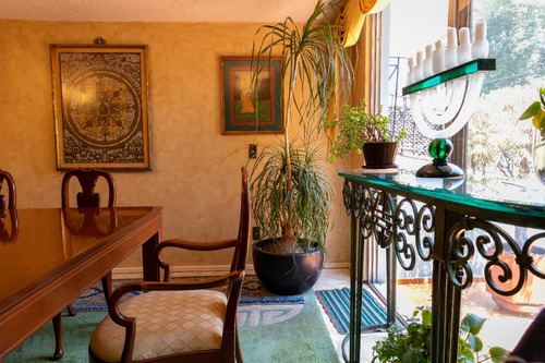Imagen 17 de 30 de Residencia En Venta Con Acabados De Lujo & Jardín