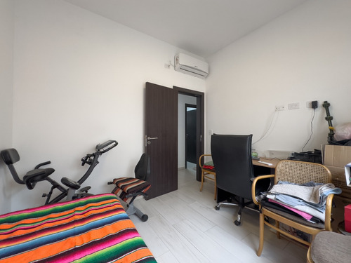 Casa 3 Ambientes - Piscina - Quincho - Jardin - Lote Propio - Parque Leloir