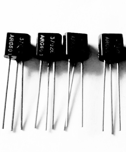 2a3702 E 2a 3702 (x4unid) Transistores Pnp 30v 200ma Hfe 400