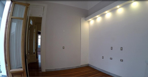 Oportunidad Casa En Venta Con Renta - Parque Rodó -